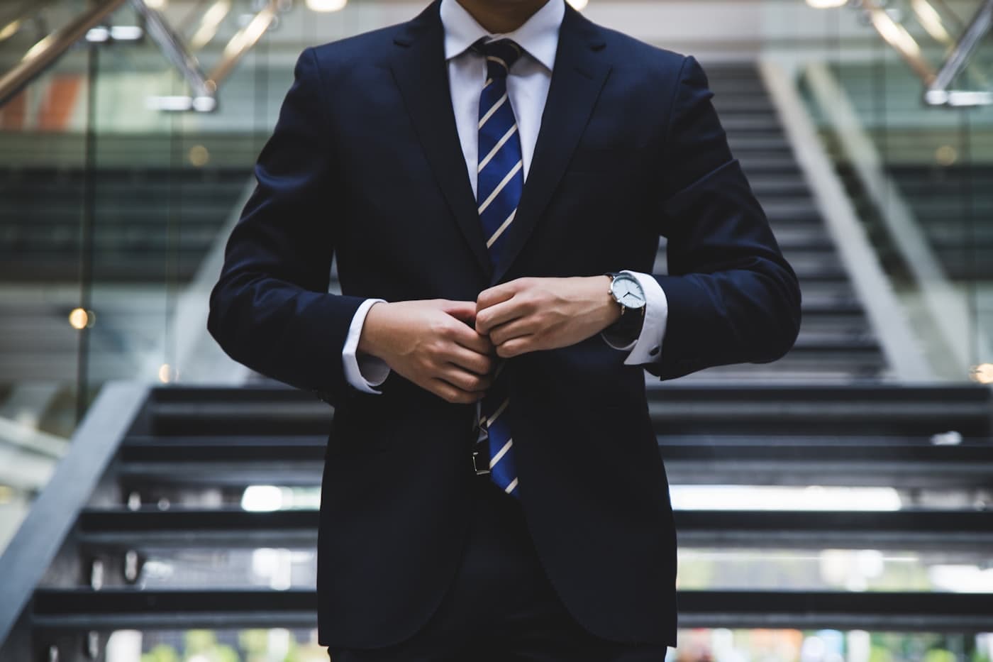 Servicio de Auditoría y revisoría fiscal — Kazim Group